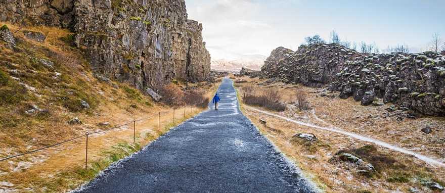 Snow covered mountains in Iceland in the winter Thingvellir National Park Snow covered mountains in Iceland in the winter Thingvellir National Park
