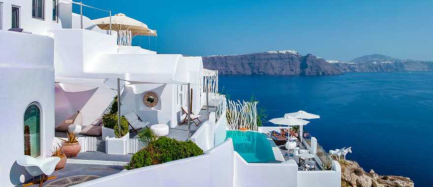 Honeymooners in Oia on Santorini Island, Greece