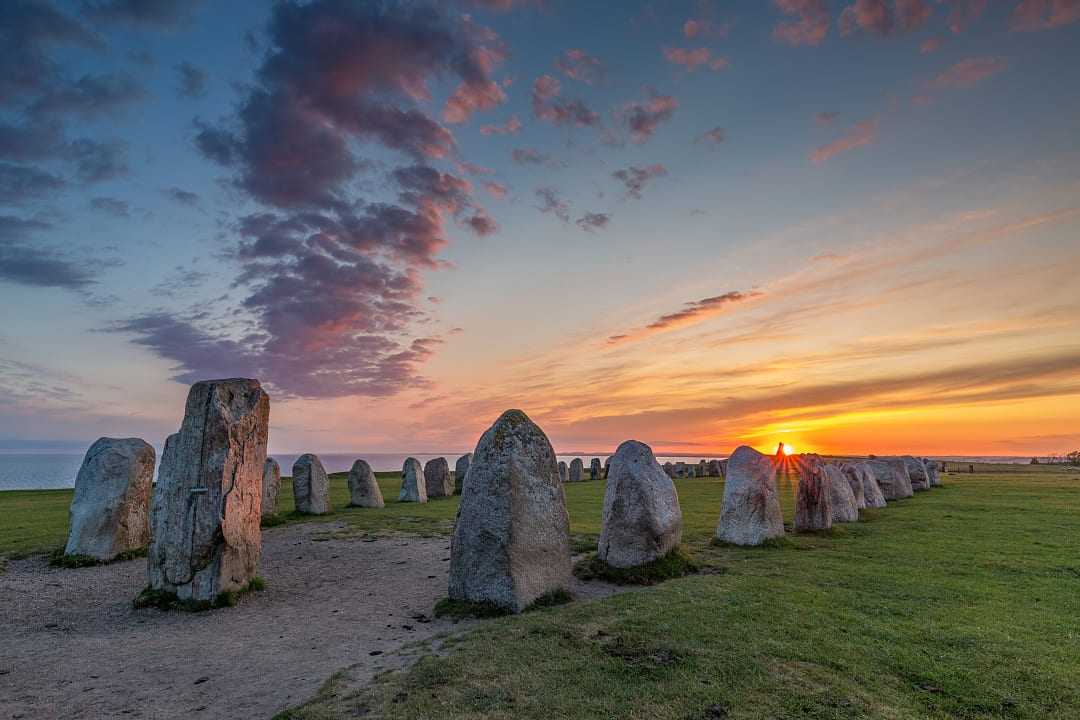 Alen Stenar, ancient megalithic stone ship monument in Sweden 