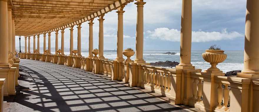 Pergola da Foz is one of Porto's most recognizable landmarks and must-see in Portugal Pergola da Foz is one of Porto's most recognizable landmarks and must-see in Portugal