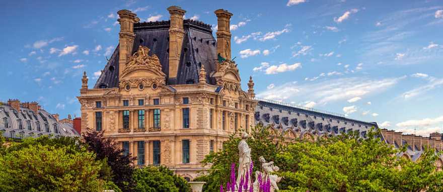Tuileries Garden in Paris, France Tuileries Garden in Spring, Paris, France