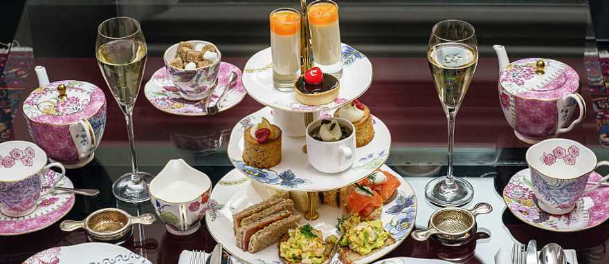 Afternoon tea in London, England Afternoon tea in London, England